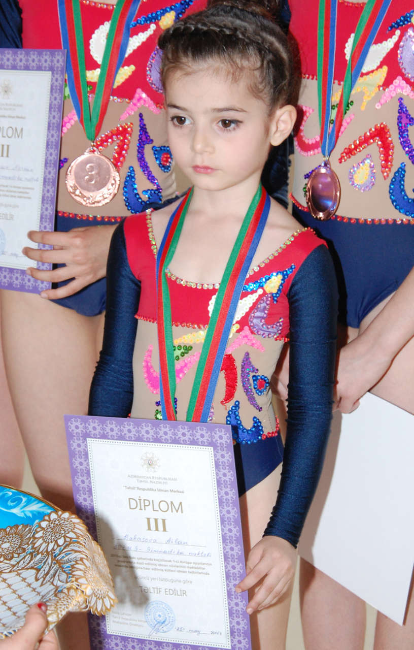 В Баку состоялись соревнования по акробатической гимнастике