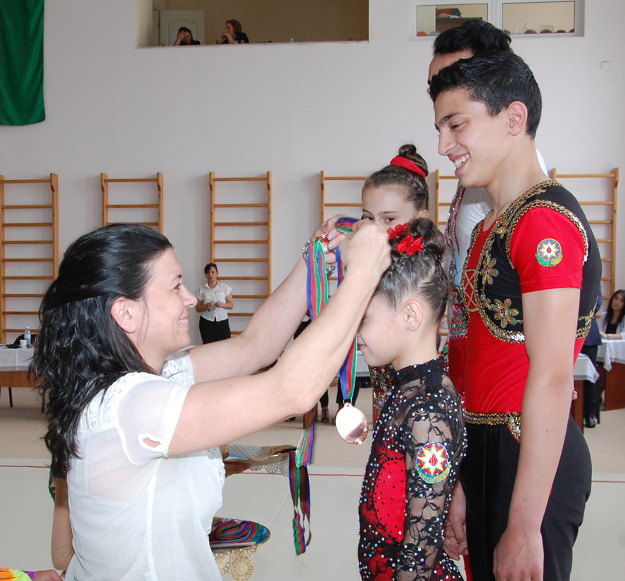 В Баку состоялись соревнования по акробатической гимнастике