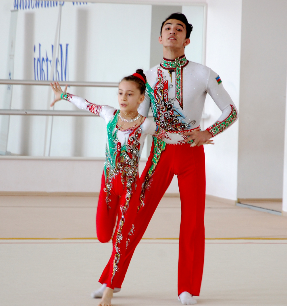 В Баку состоялись соревнования по акробатической гимнастике