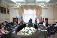 В Академии наук Азербайджана состоялась церемония презентации книги Рамиза Мехтиева «Надир шах Афшар: дипломатическая переписка» (ФОТО)