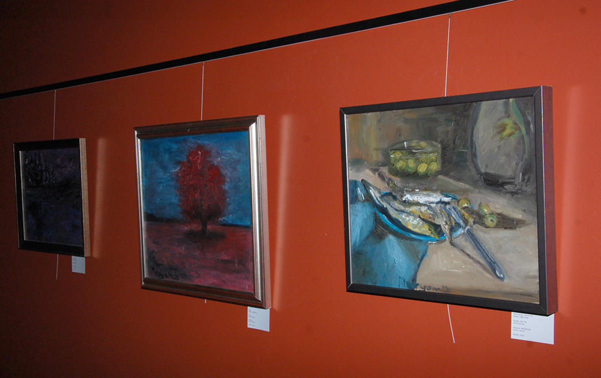 В Баку открылась выставка Марьям Гасановой "Хары бюльбюль – цветок мира и любви" (ФОТО)