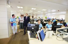 Президент Азербайджана и его супруга ознакомились с головным офисом  Операционного комитета первых Евроигр (ФОТО)