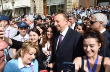 Президент Азербайджана и его супруга ознакомились с головным офисом  Операционного комитета первых Евроигр (ФОТО)