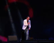 В Баку состоялись праздничный концерт и фейерверк в связи с Днем Республики (ФОТО)