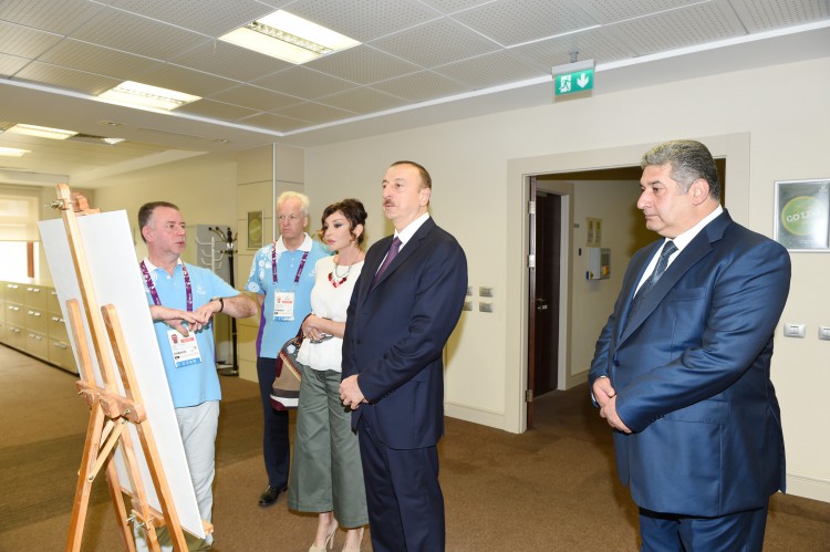 Президент Азербайджана и его супруга ознакомились с головным офисом  Операционного комитета первых Евроигр (ФОТО)