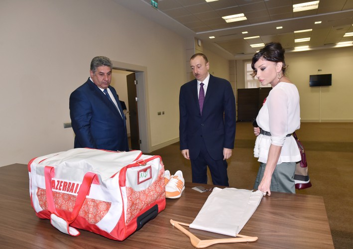 Президент Азербайджана и его супруга ознакомились с головным офисом  Операционного комитета первых Евроигр (ФОТО)