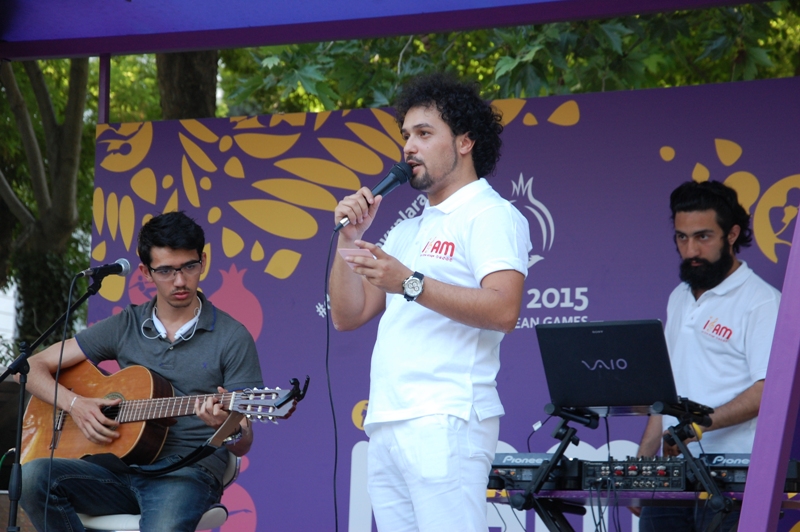 В Баку в преддверии первых Евроигр организована народная сцена İFAM (ФОТО)