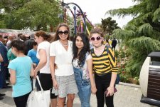 Президент Ильхам Алиев и его супруга приняли участие в открытии бульвара "Белого города" в Баку