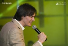 Влад Сташевский подарил Баку ностальгический вечер 90-х (ФОТО)