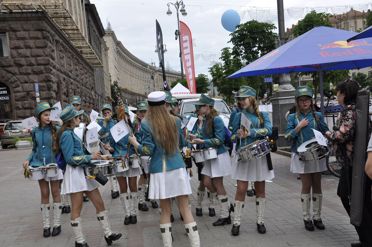 В Киеве состоялось праздничное шествие, посвященное Евроиграм (ФОТО)