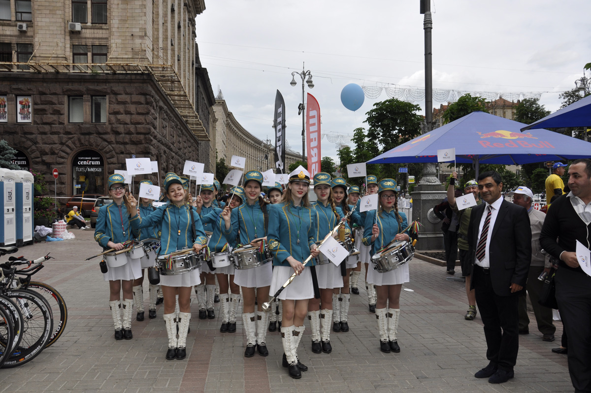 В Киеве состоялось праздничное шествие, посвященное Евроиграм (ФОТО)