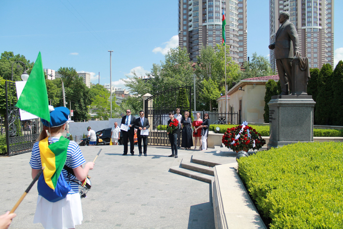В Киеве состоялось праздничное шествие, посвященное Евроиграм (ФОТО)