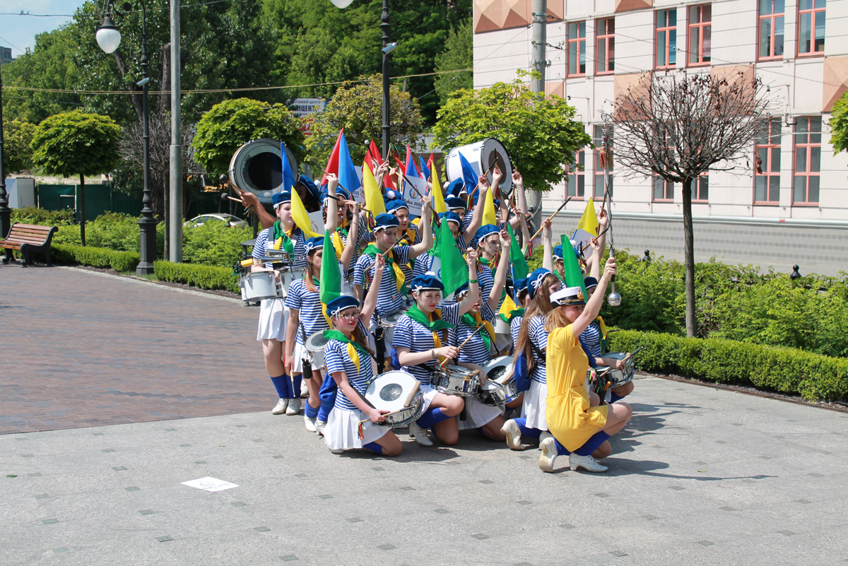В Киеве состоялось праздничное шествие, посвященное Евроиграм (ФОТО)