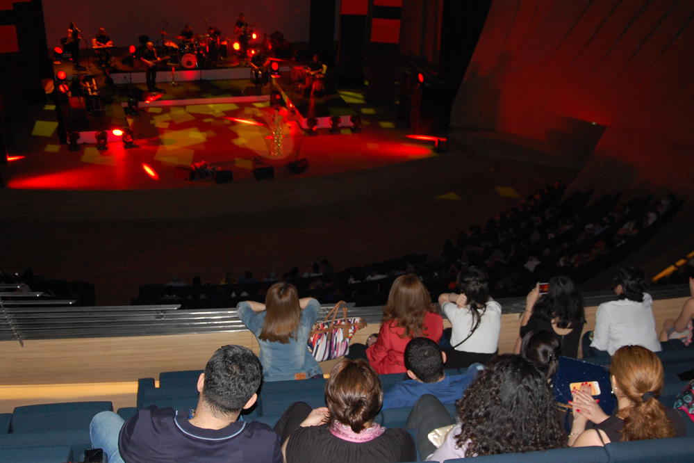 В Центре Гейдара Алиева прошел волшебный вечер Тунзали Агаевой, посвященный Евроиграм (ФОТО)