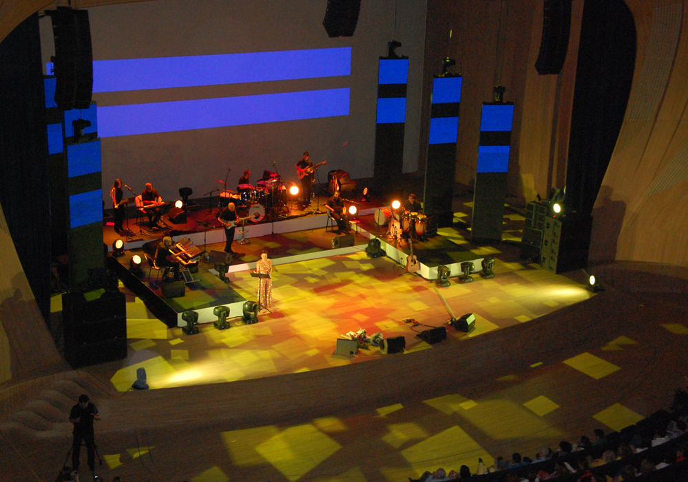 В Центре Гейдара Алиева прошел волшебный вечер Тунзали Агаевой, посвященный Евроиграм (ФОТО)