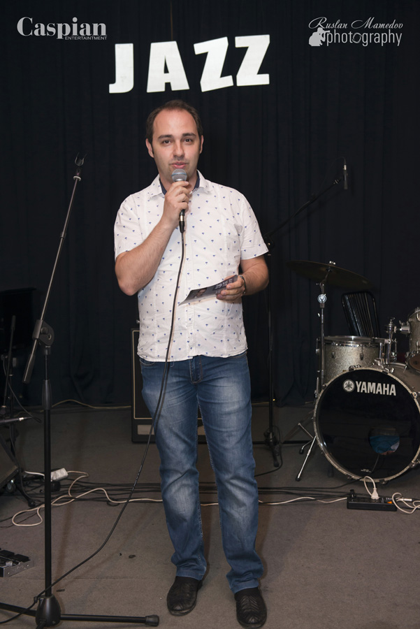 Влад Сташевский подарил Баку ностальгический вечер 90-х (ФОТО)