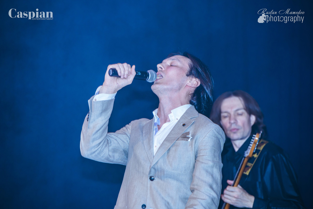 Влад Сташевский подарил Баку ностальгический вечер 90-х (ФОТО)