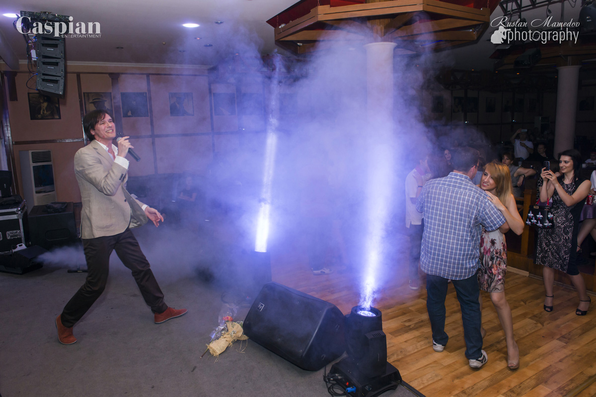 Влад Сташевский подарил Баку ностальгический вечер 90-х (ФОТО)