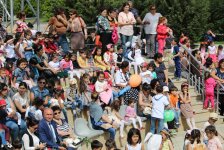 Азербайджанские звезды провели концерт "Мы сами были детьми" (ФОТО)