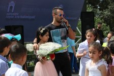 Азербайджанские звезды провели концерт "Мы сами были детьми" (ФОТО)