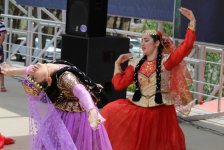 Азербайджанские звезды провели концерт "Мы сами были детьми" (ФОТО)