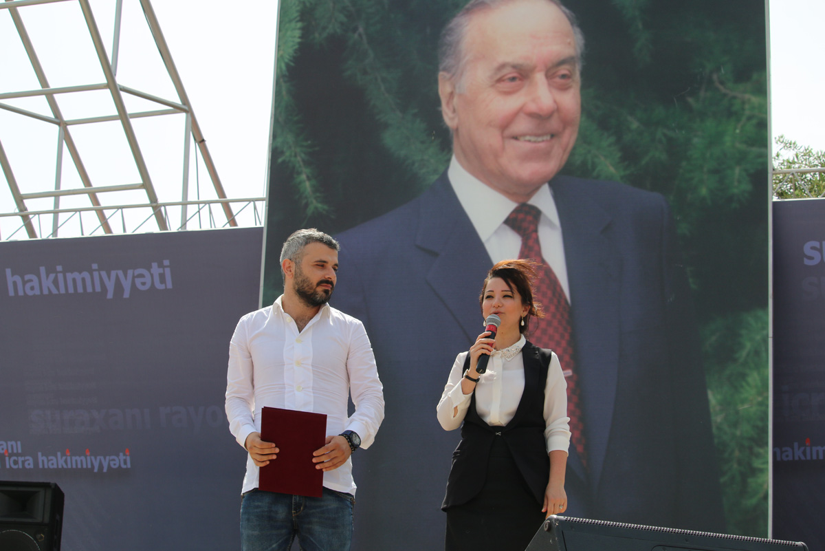 Азербайджанские звезды провели концерт "Мы сами были детьми" (ФОТО)