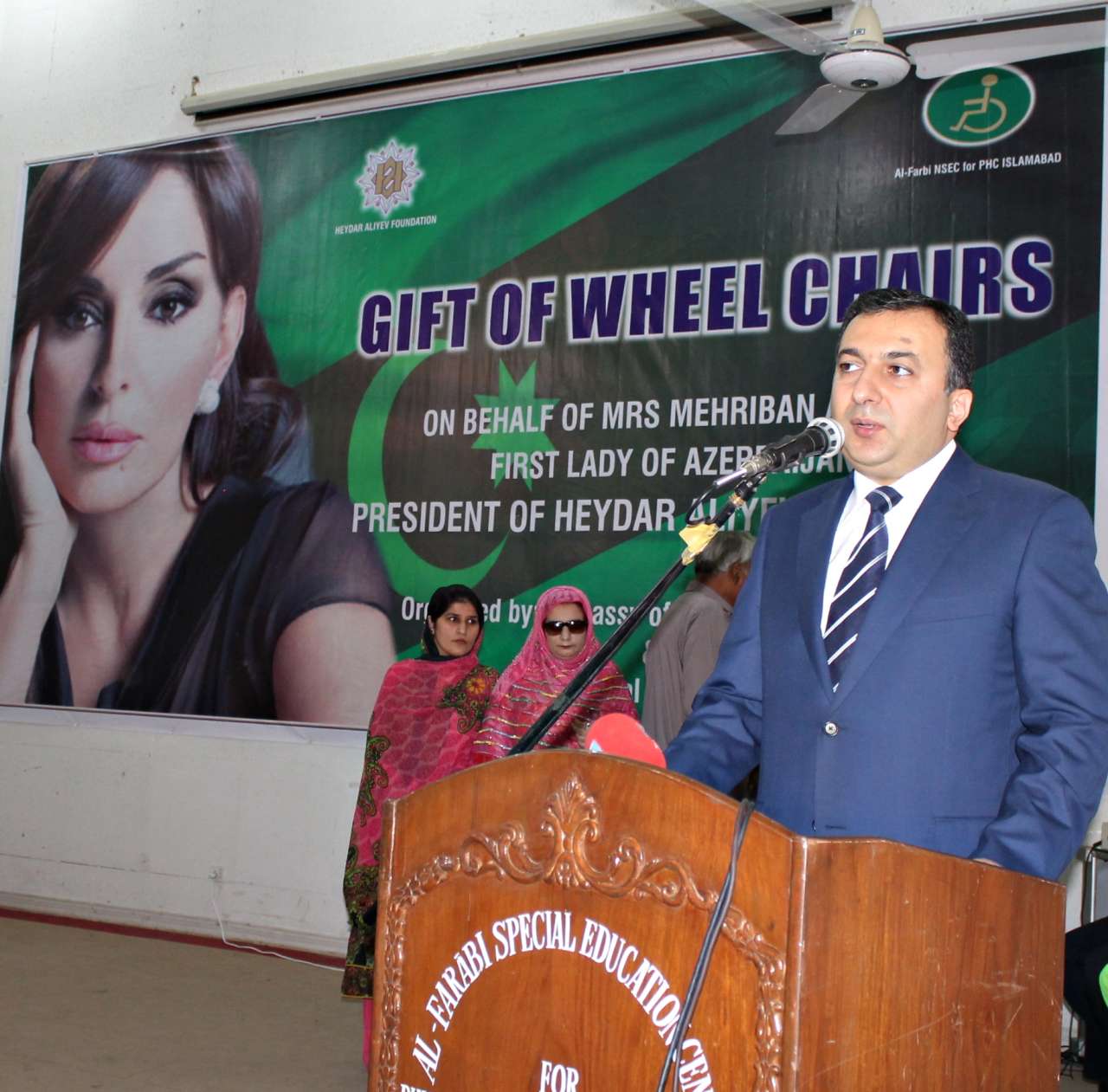 При поддержке Фонда Гейдара Алиева в Пакистане проведена гуманитарная акция (ФОТО)