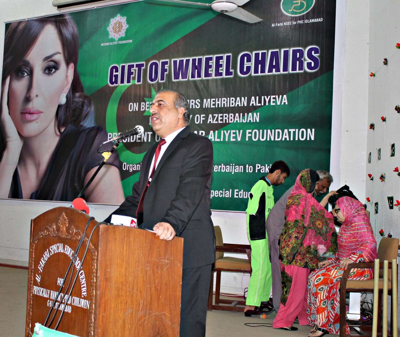 При поддержке Фонда Гейдара Алиева в Пакистане проведена гуманитарная акция (ФОТО)