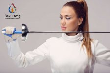 Модель из Турции представила проект "Фехтовальщица", посвященный Евроиграм (ФОТО)