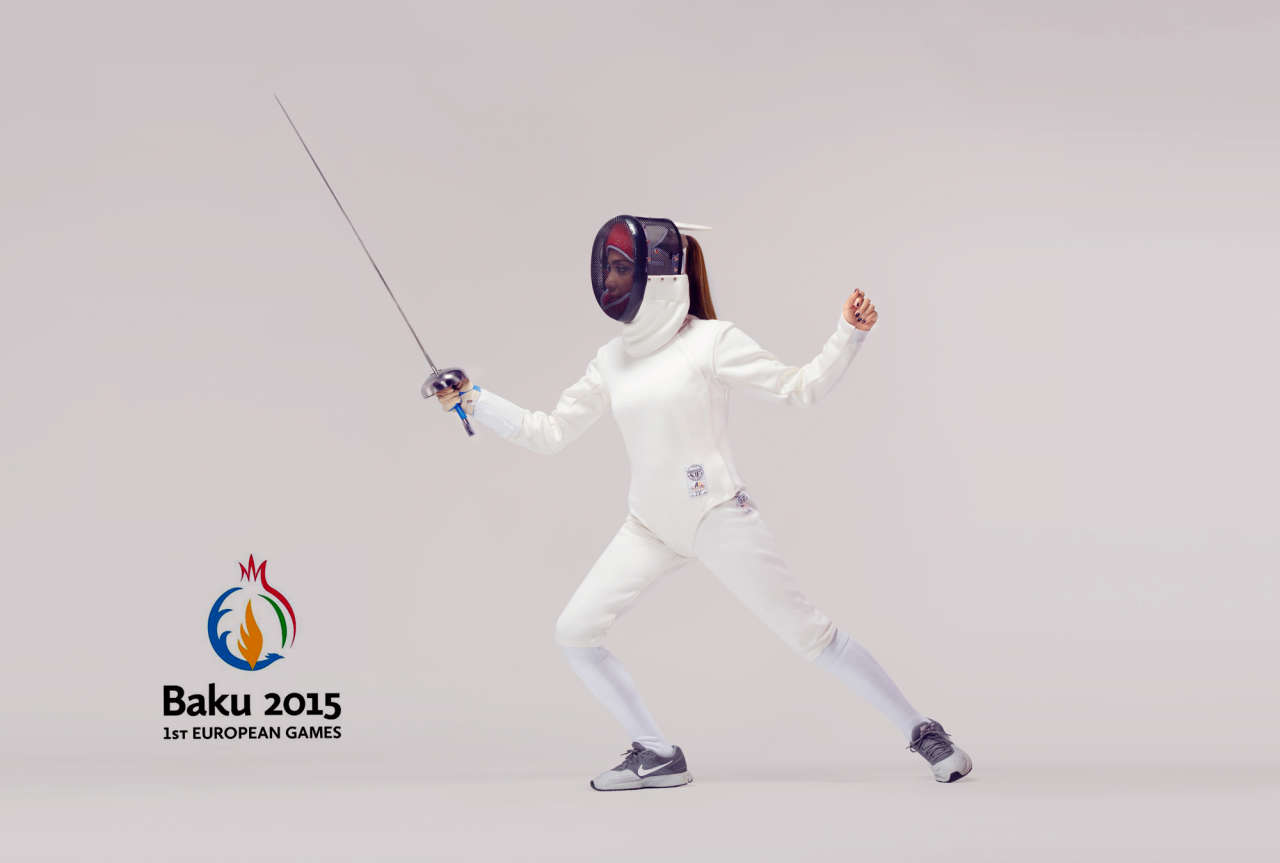Модель из Турции представила проект "Фехтовальщица", посвященный Евроиграм (ФОТО)