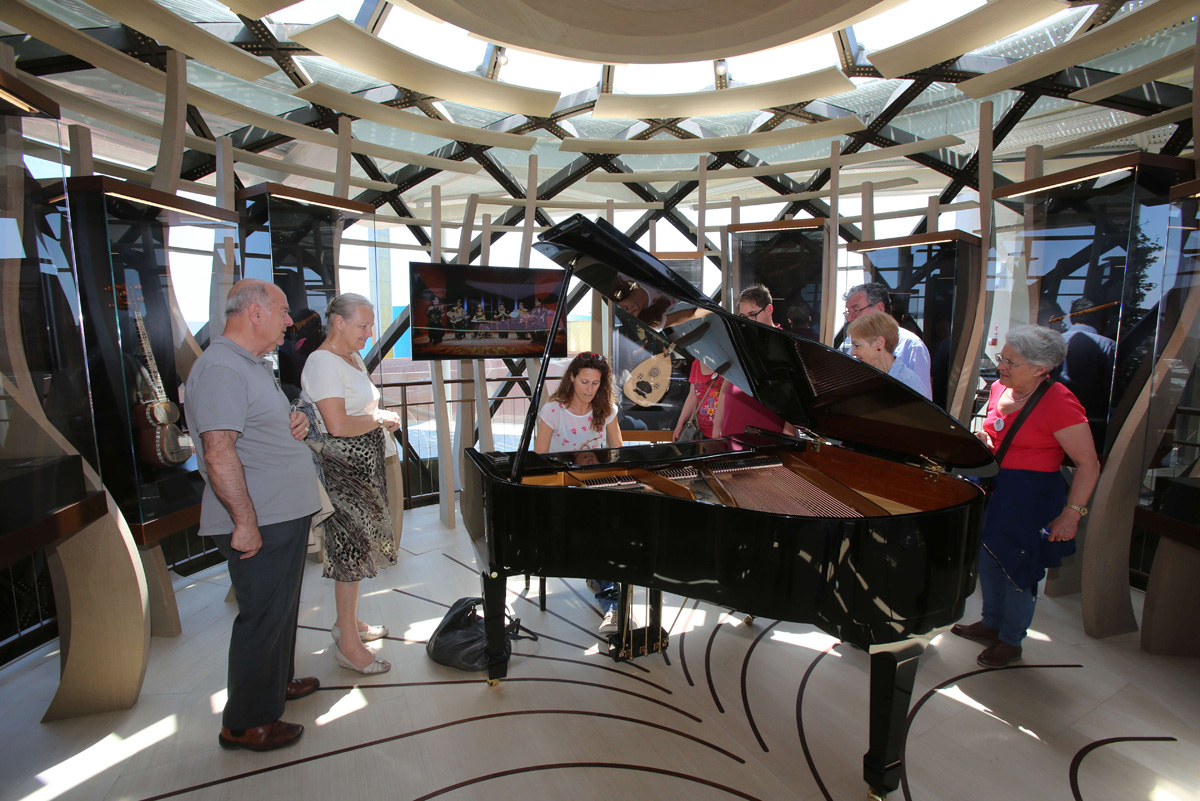 Национальный павильон Азербайджана на "Milan Expo 2015" очень популярен (ФОТО, ВИДЕО - часть I)