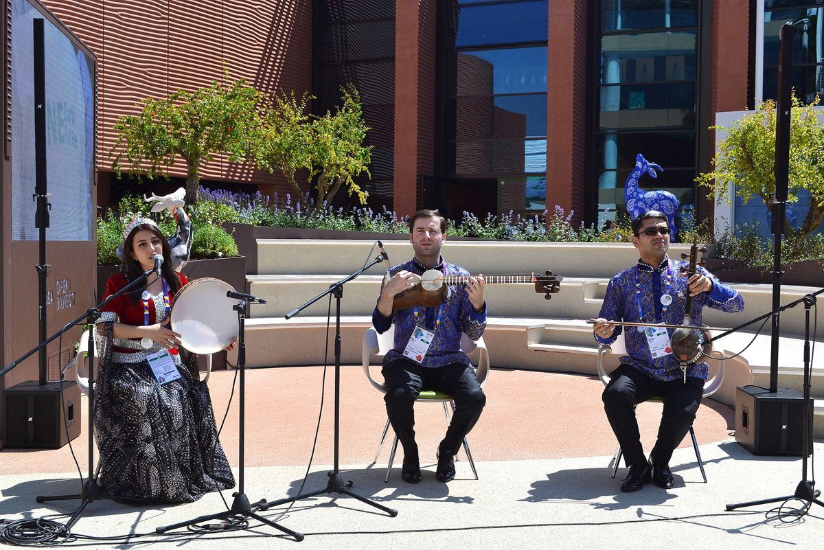 Национальный павильон Азербайджана на "Milan Expo 2015" очень популярен (ФОТО, ВИДЕО - часть I)