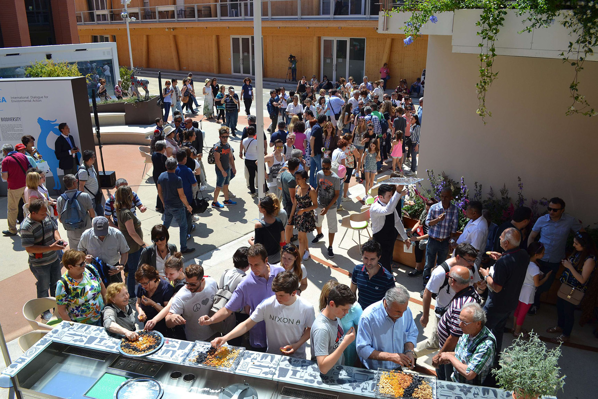 Национальный павильон Азербайджана на "Milan Expo 2015" очень популярен (ФОТО, ВИДЕО - часть I)