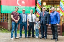 Российские дети-инвалиды нарисовали картины, посвященные Азербайджану и Евроиграм (ФОТО)