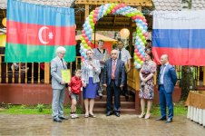 Российские дети-инвалиды нарисовали картины, посвященные Азербайджану и Евроиграм (ФОТО)