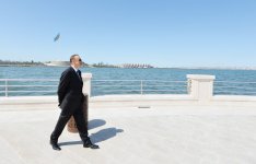 Президент Азербайджана и его супруга приняли участие в открытии Баиловского бульвара (ФОТО)