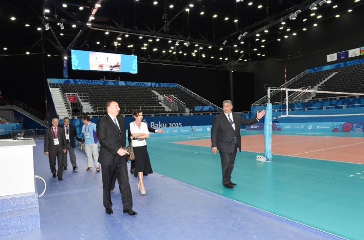 Ильхам Алиев и его супруга ознакомились с условиями, созданными в Baku Crystal Hall для проведения соревнований Евроигр (ФОТО)
