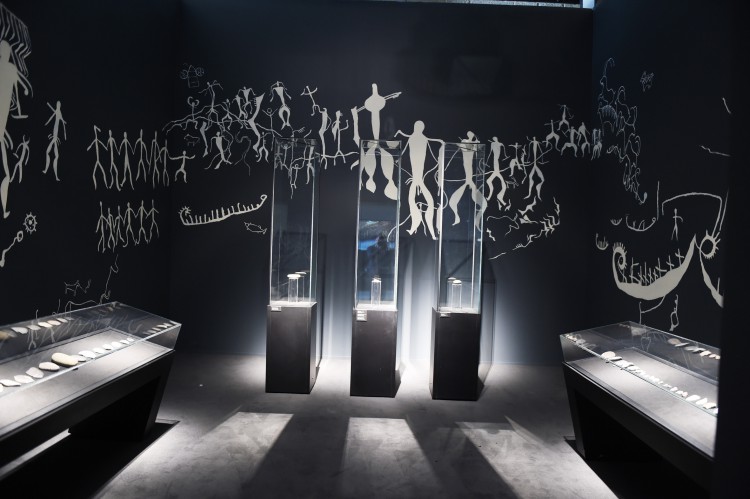 Президент Азербайджана и его супруга приняли участие в открытии Музея каменной летописи (ФОТО)