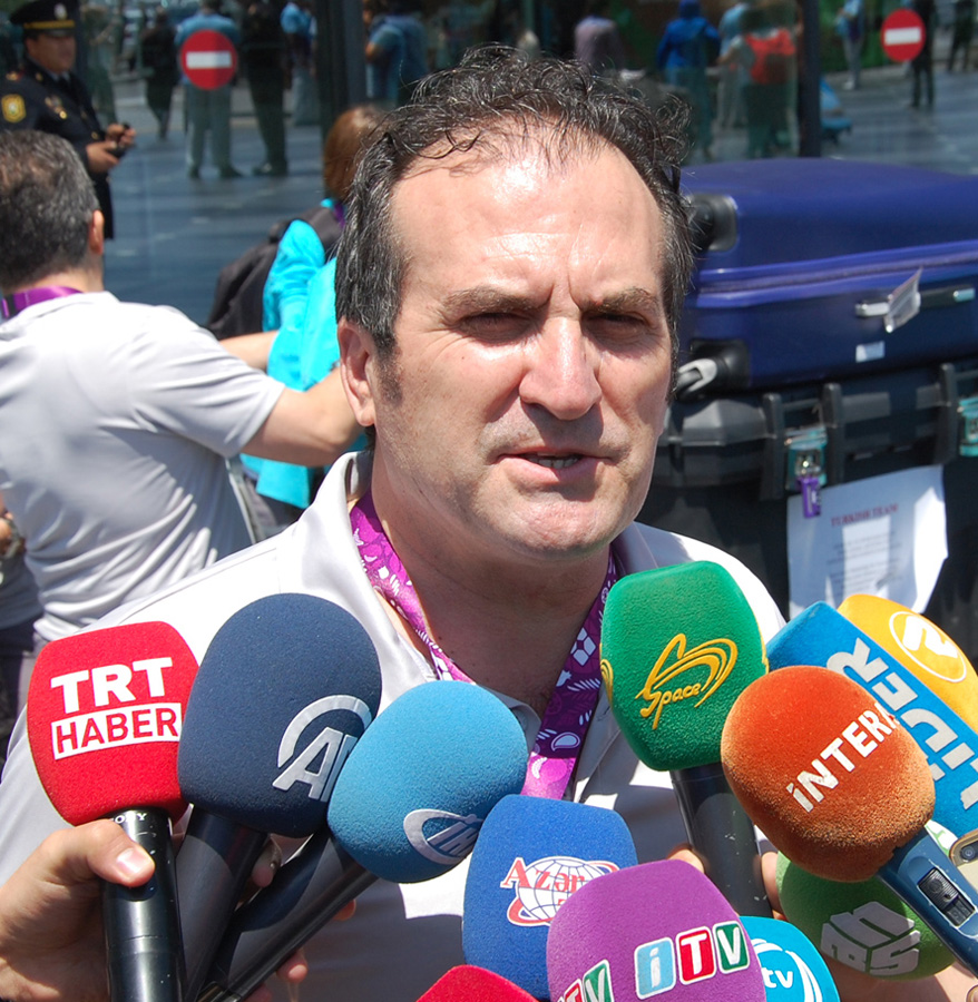 Первая группа турецких спортсменов прибыла в Баку на Евроигры (ФОТО)