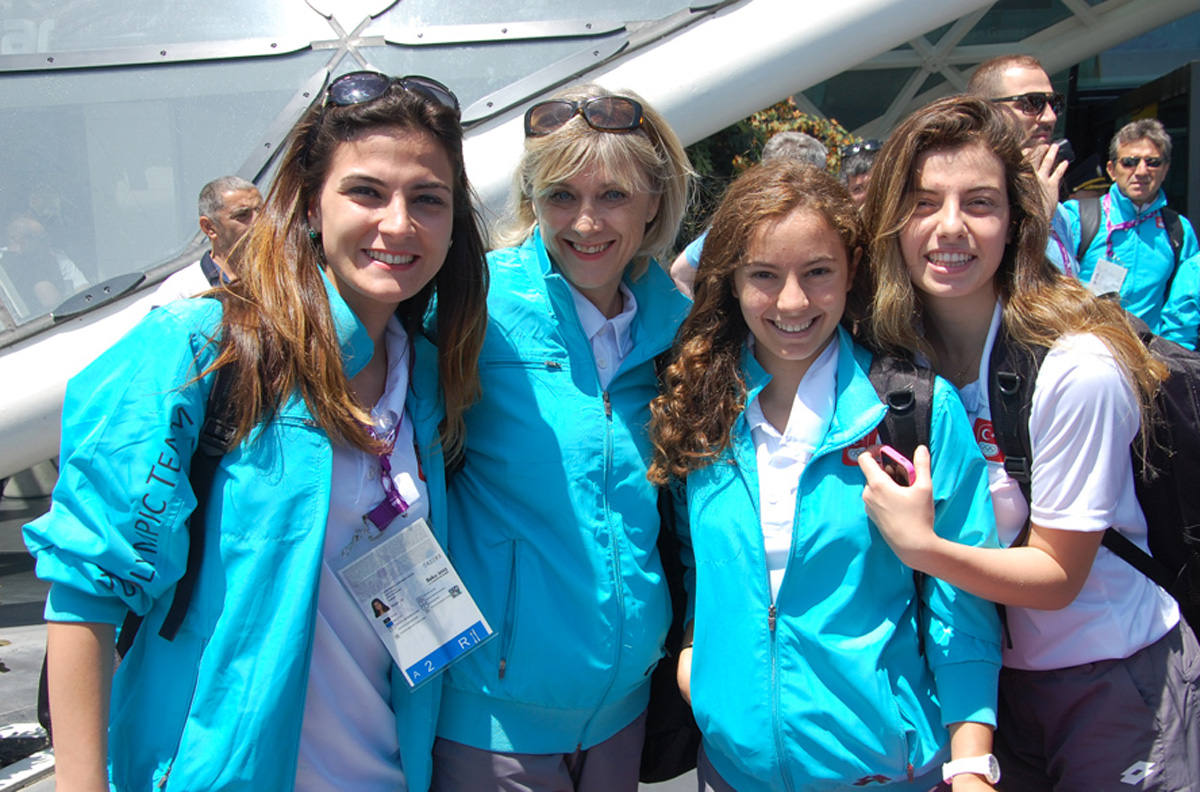 Первая группа турецких спортсменов прибыла в Баку на Евроигры (ФОТО)