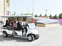 Президент Ильхам Алиев и его супруга встретились со спортсменами, которые представят Азербайджан на первых Европейских играх (ФОТО)