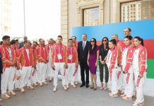 Президент Ильхам Алиев и его супруга встретились со спортсменами, которые представят Азербайджан на первых Европейских играх (ФОТО)