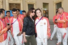 Президент Ильхам Алиев и его супруга встретились со спортсменами, которые представят Азербайджан на первых Европейских играх (ФОТО)