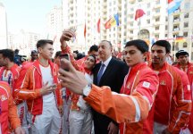 Президент Ильхам Алиев и его супруга встретились со спортсменами, которые представят Азербайджан на первых Европейских играх (ФОТО)