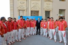 Президент Ильхам Алиев и его супруга встретились со спортсменами, которые представят Азербайджан на первых Европейских играх (ФОТО)