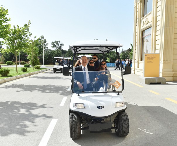 Президент Ильхам Алиев и его супруга встретились со спортсменами, которые представят Азербайджан на первых Европейских играх (ФОТО)