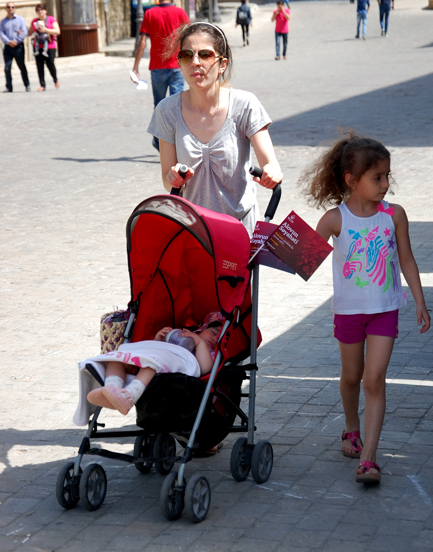 Факел первых Евроигр в Ичеришехер (ФОТО)