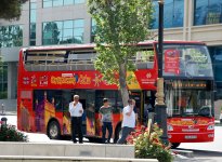 Массовый наплыв туристов в Баку в преддверии Евроигр (ФОТО)