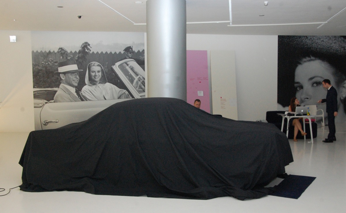 Для выставки Грейс Келли в Центре Гейдара Алиева установлены специальная система вентиляции и световые эффекты (ФОТО, ВИДЕО)