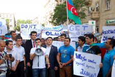 Перед посольством Великобритании в Азербайджане прошла акция протеста